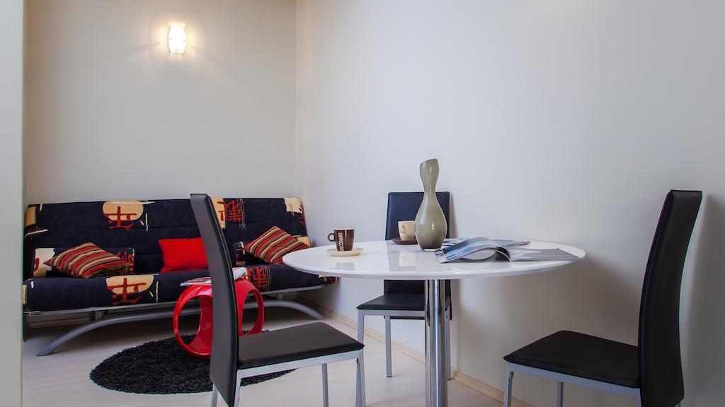 Apartments Toni 奥米什 客房 照片